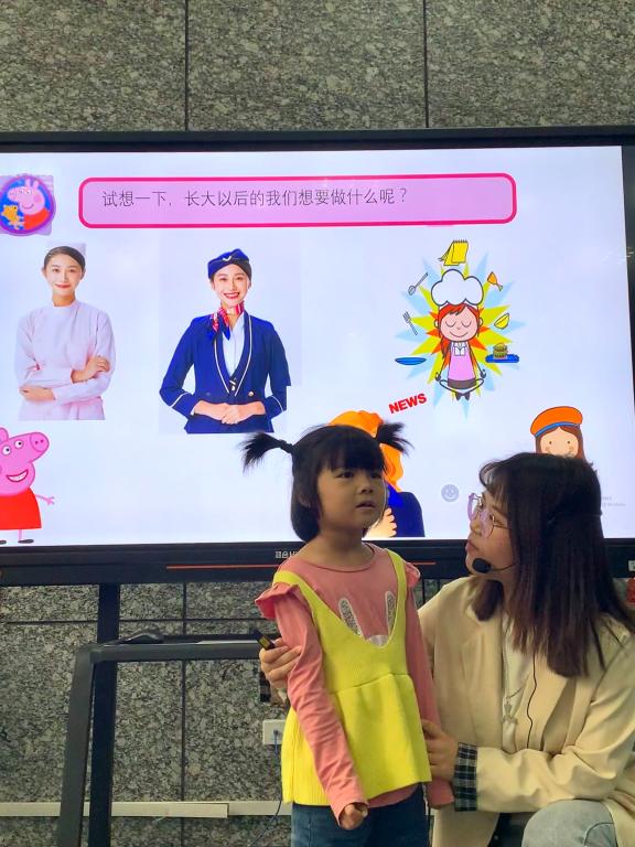 2cf3effa8e7d9a25a525b3e22905a92