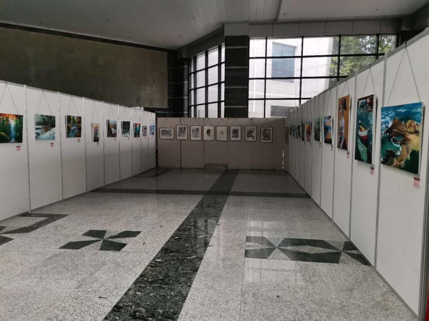 9e216f6b9f723ec564f0b2fedb7bc09